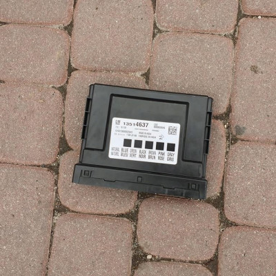 Moduł sterownik PDC Opel Astra K V 13514637