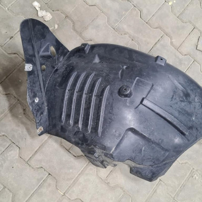 Nadkole prawe przednie Mercedes W218 A2186900230