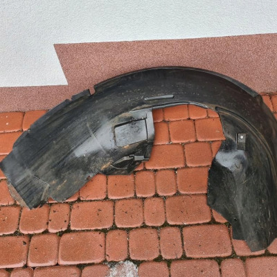 Nadkole przednie przód lewe Opel Combo D