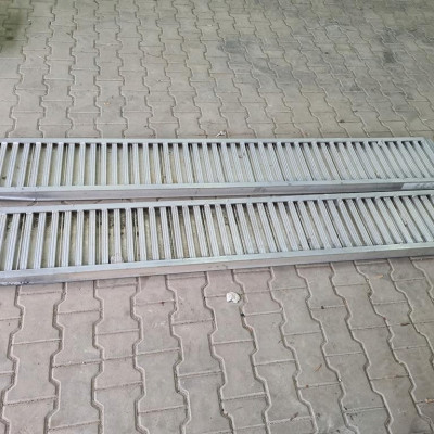 Najazdy laweta aluminiowe SOLIDBE 240x35