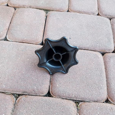 Nakrętka koła zapas Opel Astra H Zafira B Astra J 90126756