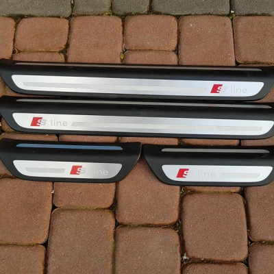 Nakładki napisy na progi Audi A3 2017r S-line 8U0