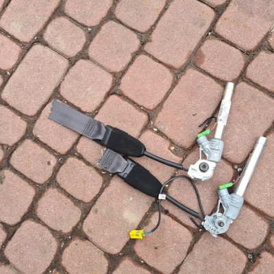 Napinacz pasa komplet pasów OPEL CORSA D