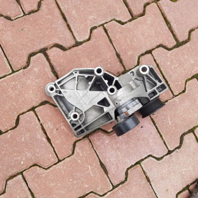 Napinacz paska Opel Insignia 2.0 CDTI 55582510