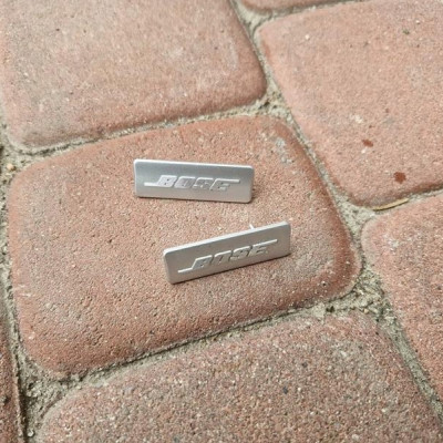 Napis logo emblemat BOSE Opel Insignia B