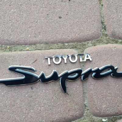 Napis logo Toyota Supra