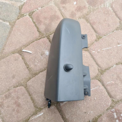 Narożnik lampy lewy tył Vivaro Trafic 8200011485