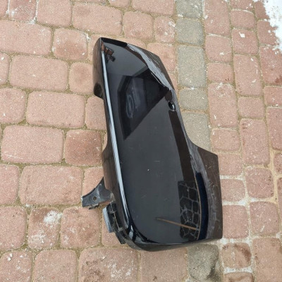 Narożnik zderzaka prawy tył Vivaro Trafic