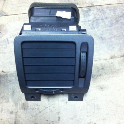 Nawiew obudowa ramka Nawiewu Vectra C HB lift