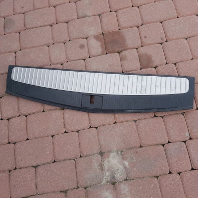 Obudowa bagaznika Opel Astra J 4 IV 13261725