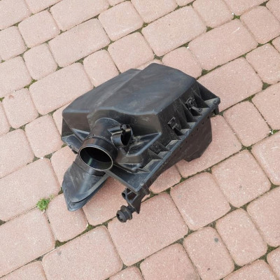 Obudowa filtra 1.4T Opel Astra 4 IV J 13472791