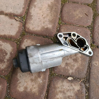 Obudowa filtra oleju 1.4T Opel Astra J IV 55560748