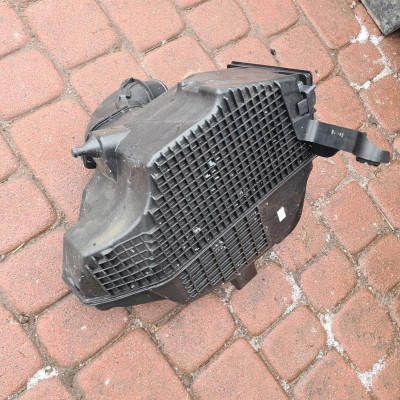 Obudowa filtra powietrz Renault Clio IV 165001258R