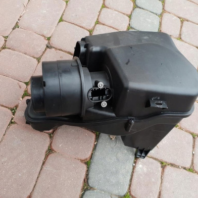 Obudowa filtra powietrza 1.4T Astra K V 42496314