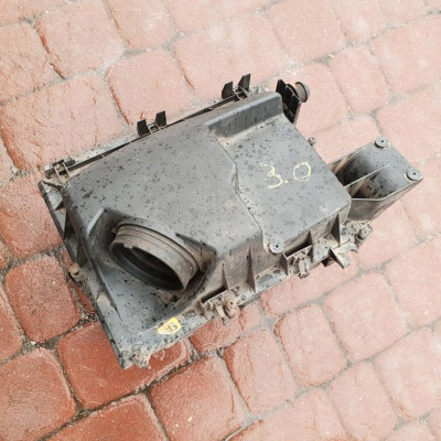 Obudowa filtra powietrza 3.0 Opel Vectra C