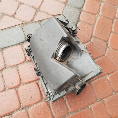 Obudowa filtra powietrza Opel Vectra C 55350912