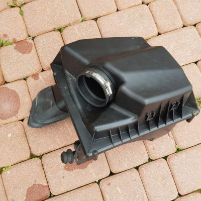 Obudowa filtra powietrza Opel Zafira C 13311896