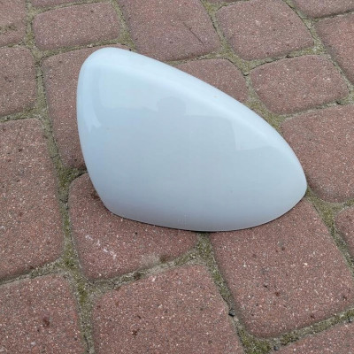 Obudowa lusterka prawa Opel Corsa E 13464669