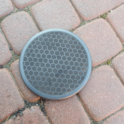 Obudowa osłona głośnika drzwi VIVARO TRAFIC