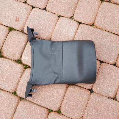 Obudowa osłona kierownicy Audi Q3 8U0953515A