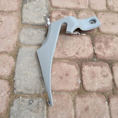 Obudowa osłona plastik Vivaro Trafic 8200031573