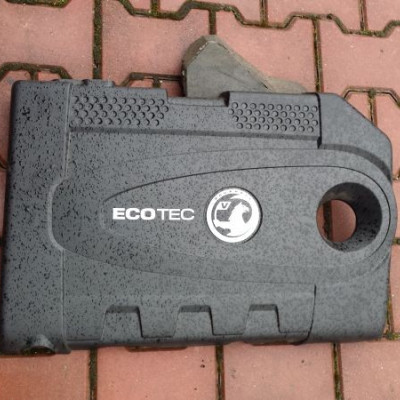 Obudowa osłona pokrywa silnika 2.0 Zafira C TOURER