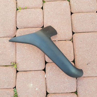 Obudowa osłona ramka Audi Q3 2017r 8U0867586