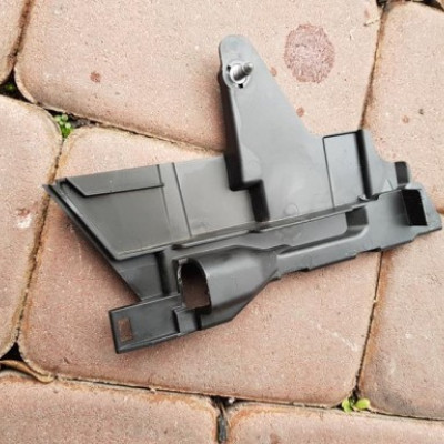 Obudowa osłona rozrządu Audi Q3 04L109145A