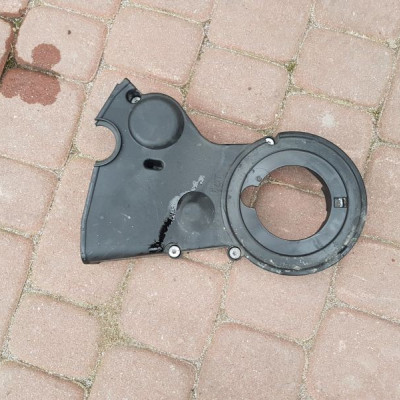 Obudowa osłona rozrządu Passat B8 04L109147D