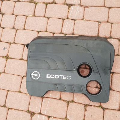 Obudowa osłona silnika 1.6T Opel Zafira C