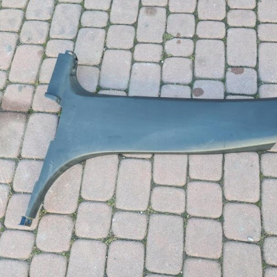 Obudowa osłona słupka lewa Opel Mokka 95190847