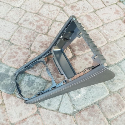 Obudowa osłona tunelu Opel Astra K V 13475279