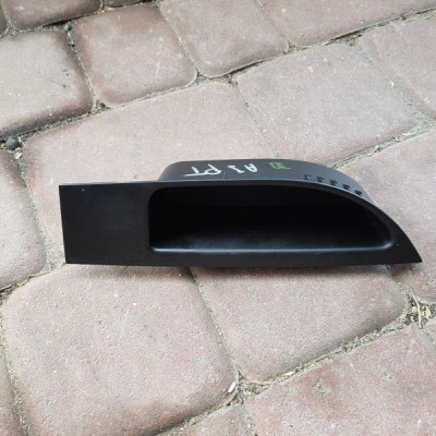 Obudowa plastik drzwi Opel Astra J IV 13258638