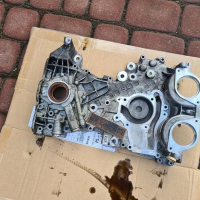 Obudowa rozrzadu pompa olej Opel Meriva B 25194353