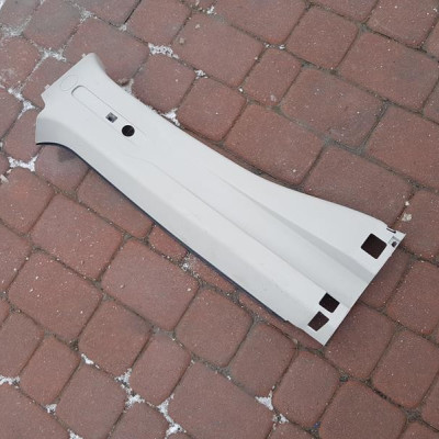 Obudowa słupek osobówka Vivaro B Trafic 769145239R