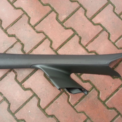 Obudowa słupka czarna OPC Astra J IV GTC