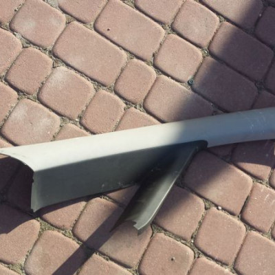 Obudowa słupka osłona OPEL Corsa D 3D