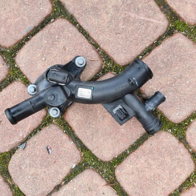 Obudowa termostatu 1.4T Opel Zafira C 25193922