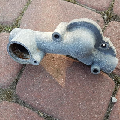 Obudowa termostatu Opel Vectra C OPC 2.8T 12597258