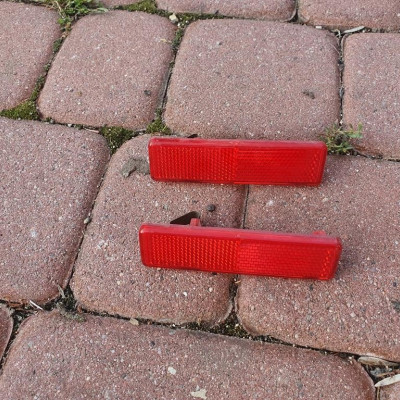 Odblask zderzaka Vivaro B Trafic III 7700353184