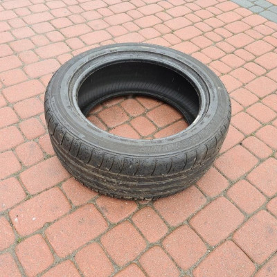 Opona Bridgestone Potenza RE050A 225/50R17