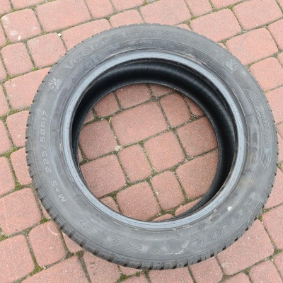 Opona Goodyear Vector 4Seasons 225/50R17