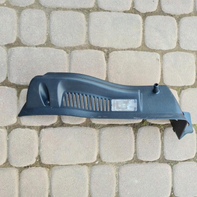 Osłona bagażnika lewa Renault Clio IV 799128447R