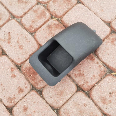 Osłona bezpieczników schowek Master III 243131522R