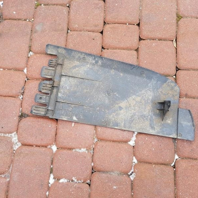 Osłona nadkola tylna Vivaro Trafic III 788B26631R