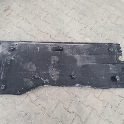 Osłona podwozia prawa Passat B8 3Q0825506