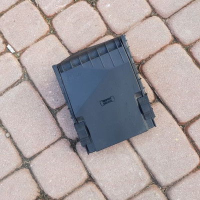 Osłona pokrywa bezpieczników Audi Q3 1K0937132F