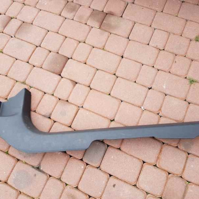 Osłona Progu Prawa Opel Astra H III 13113977