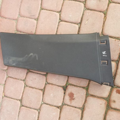 Osłona słupka INSIGNIA