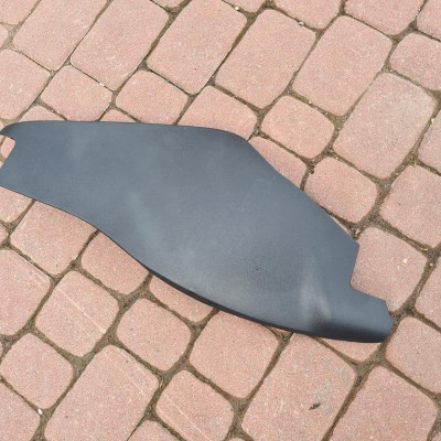 Osłona tunelu obudowa Renault Clio IV 689209705R